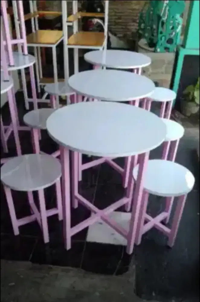 Meja caffe bulat Hpl taco rangka besi (custom)