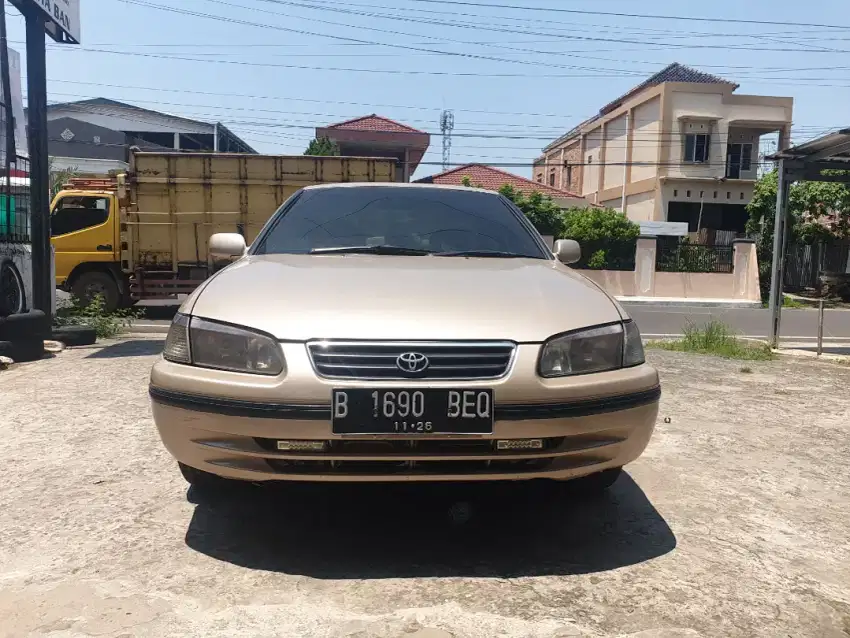 Toyota Camry GLX 2.2 2001 M/T