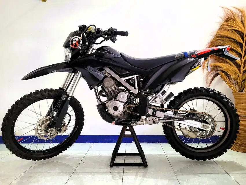 Motor trail KLX BF