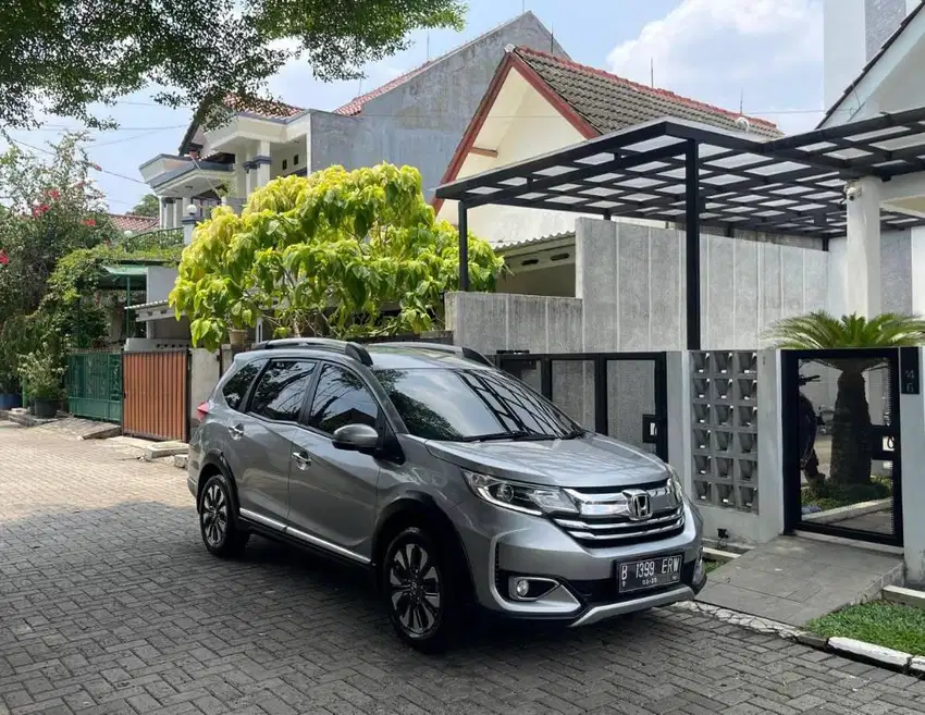 Honda BRV 2020 E CVT AT Matic Model 2021 TT Veloz Ertiga XL7