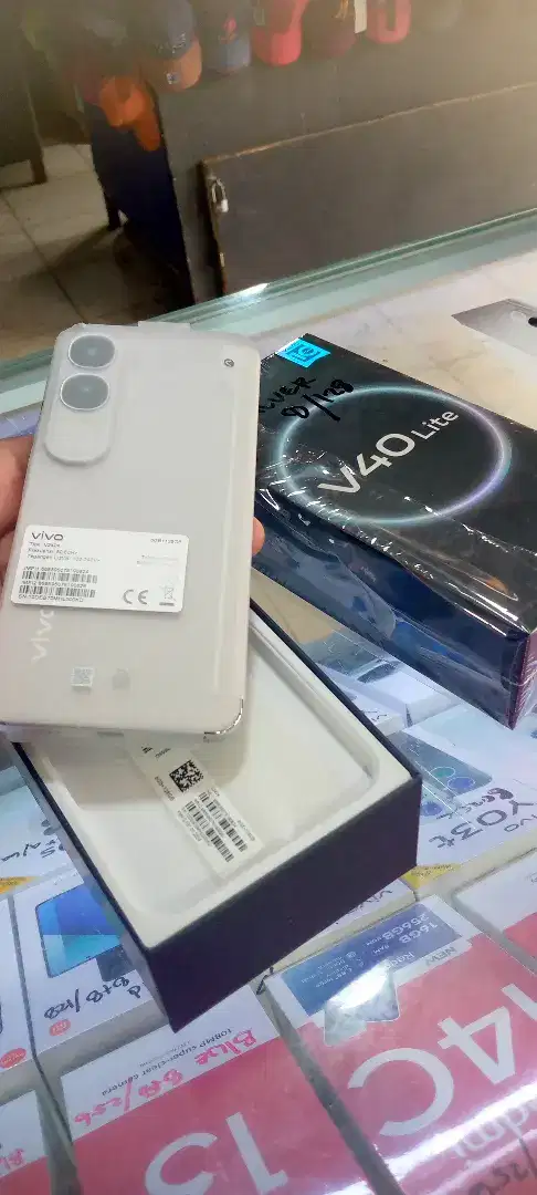 VIVO V40 LITE 4g 5g