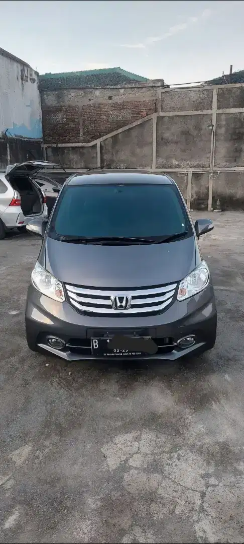 HONDA FREED PSD 2014 ISTIMEWA LOW KM