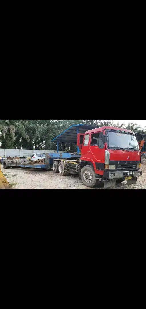 Self Loader/Selfloader/Trado/Trailer Fuso 8DC11+Dolly Lowbed 20 Feet