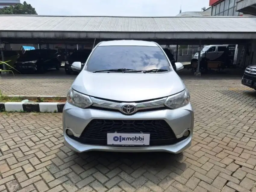 Pajak Panjang Toyota Avanza 1.3 Veloz Bensin-MT 2017 Silver EOU