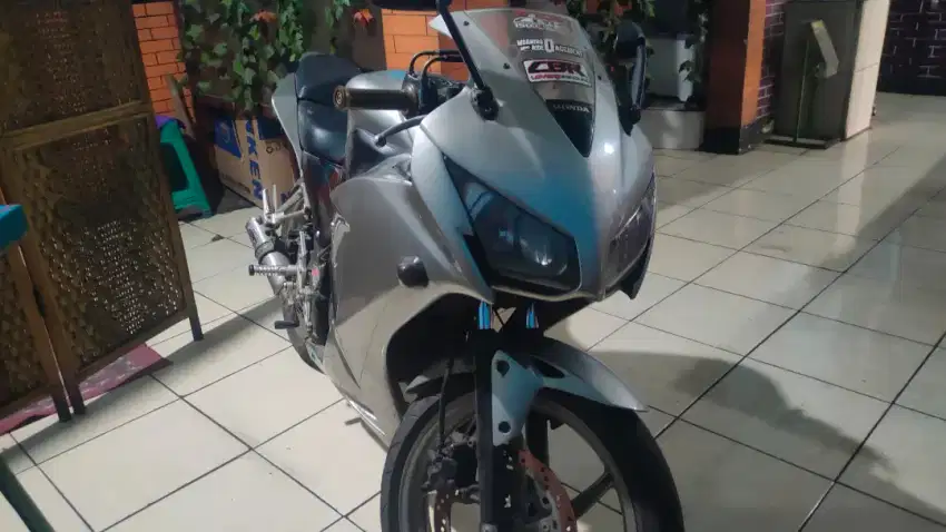 Cbr 150 r jual cepatt