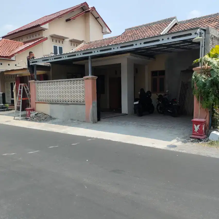 Rumah toko dijual