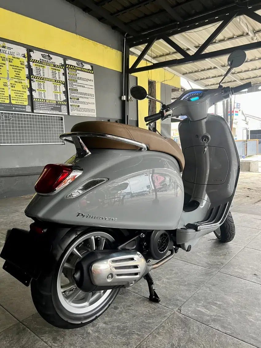 Vespa Primavera tahun 2021 Akhir KM Rendah