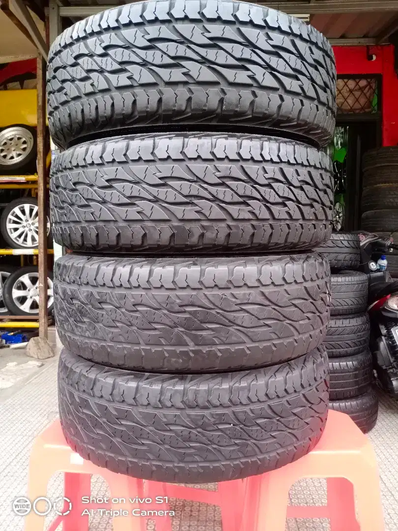 Ban 265 65 R17 Bridgestone dueler AT untuk fortuner pajero strada mux