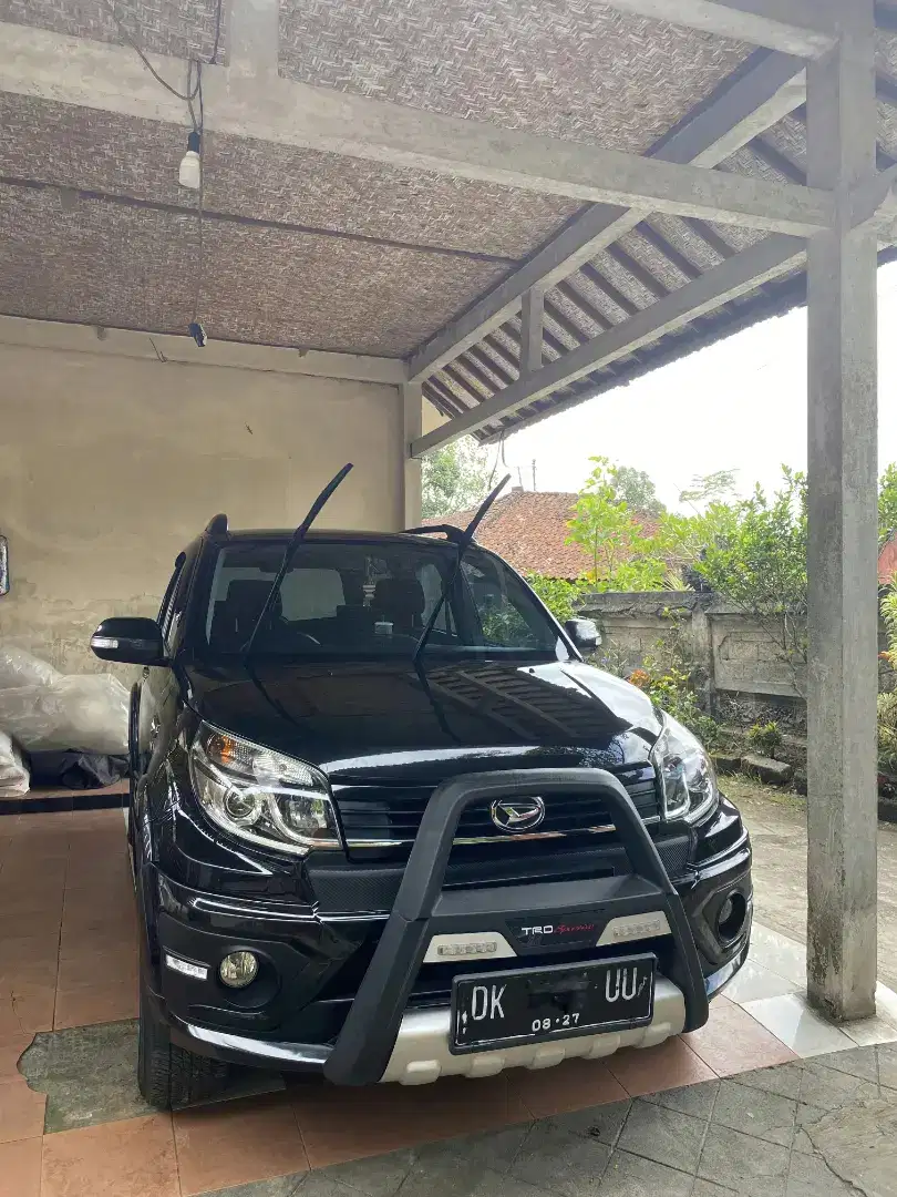 Terios R Adventure manual 2017 asli bali