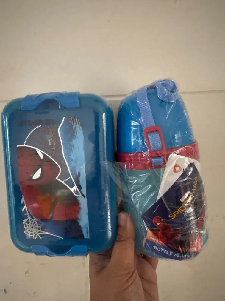 Kotak makan dan botol minum 450ml spiderman