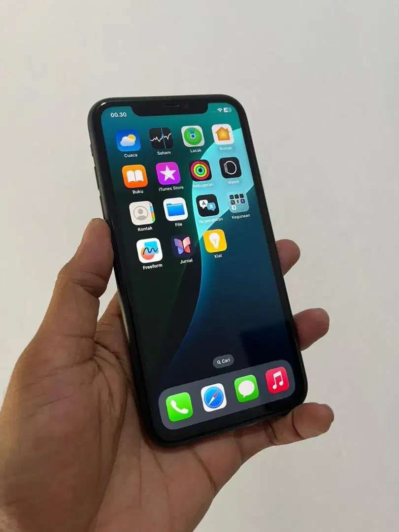 iPhone 11 64GB, Black - All operator - Inter (Lengkap)