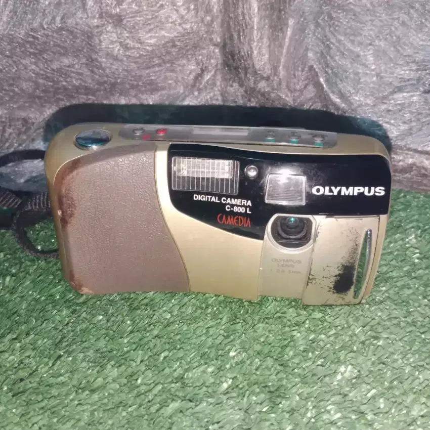 KAMERA OLYMPUS CAMEDIA C-800L EDISI DISPLAY