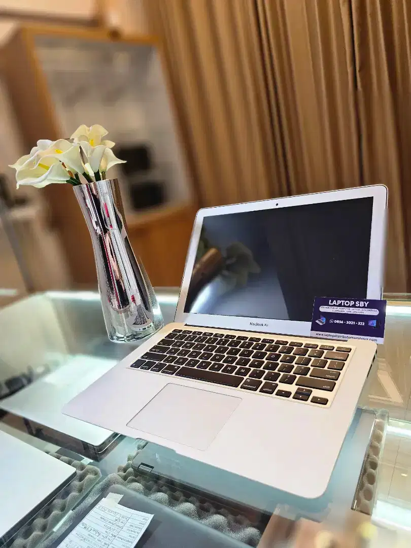 Macbook air core i7 original murah meriah