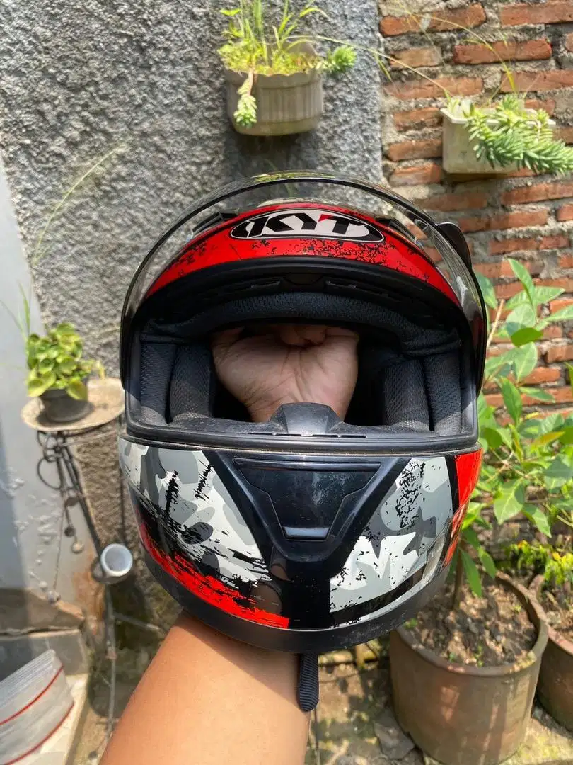 Helm KYT R10 Second Original