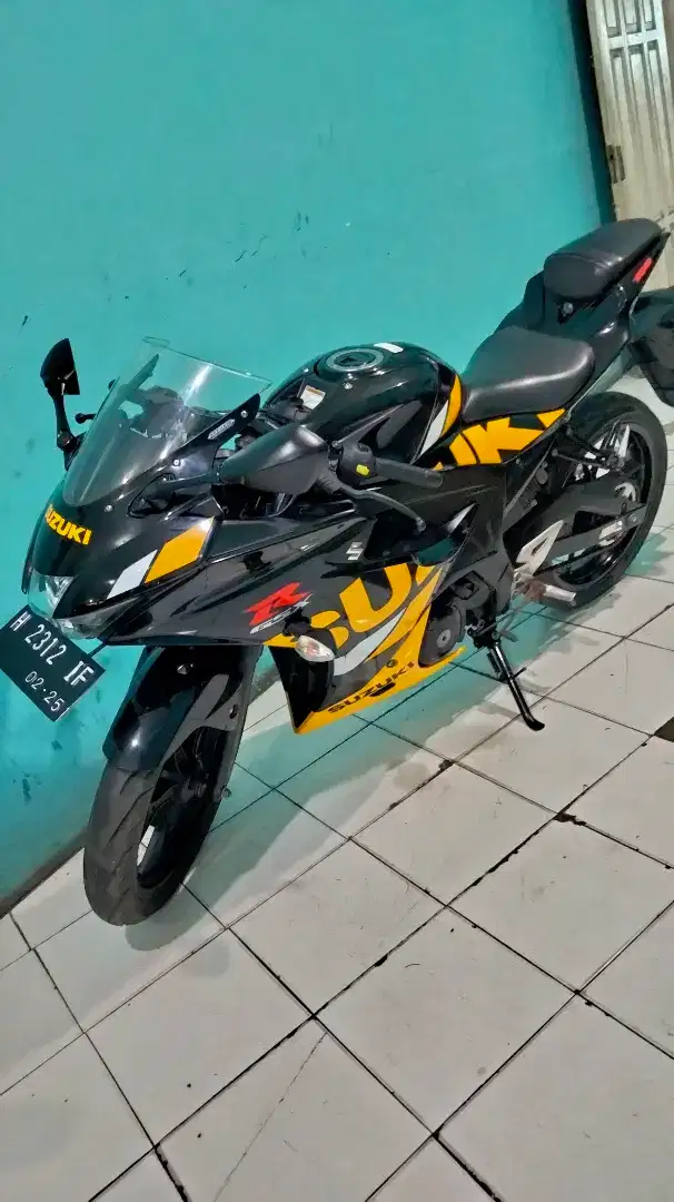 Suzuki GSX R keyless 2019 plat H Semarang