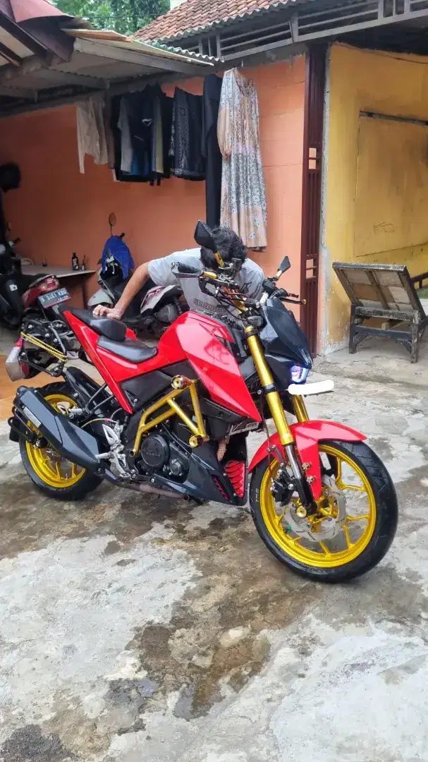 Yamaha XABRE FULL AKSESORIS