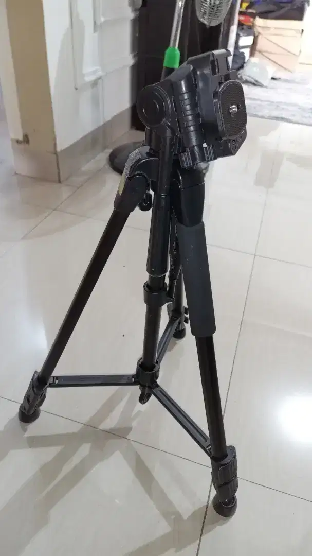 Tripod Takara ECO 193A