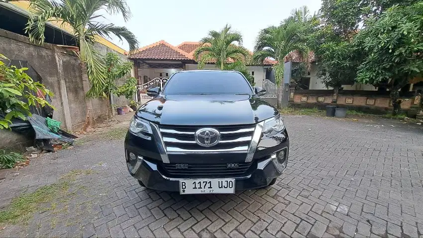 DIJUAL CEPAT TOYOTA FORTUNER MATIC G SOLAR 2017