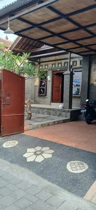 Di kontrakan rumah jalan Kertadalem , Denpasar, Bali