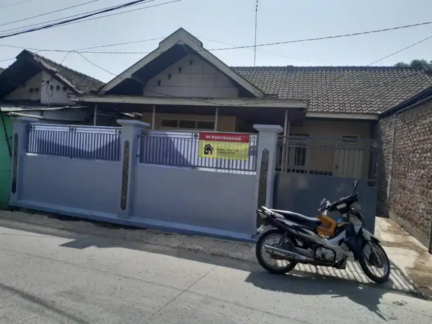 Disewakan rumah cocok buat tempat tinggal atau usaha