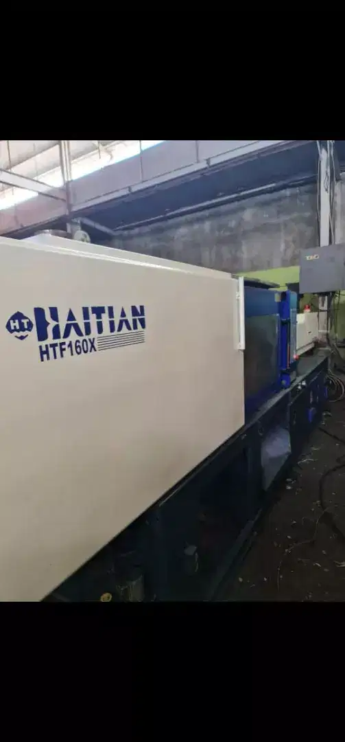 Mesin injection HAI TIAN 160 ton thn 2010