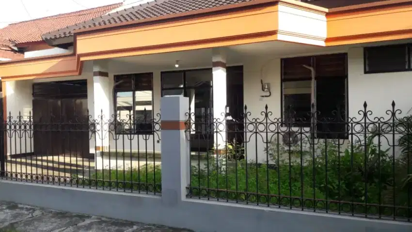 Sewa Rumah/Kantor Strategis di Kota Mataram