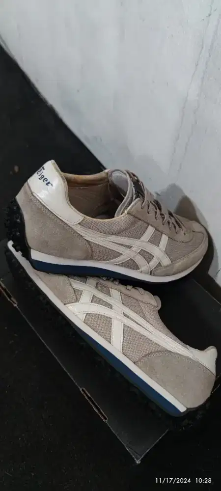 Sepatu Onitsuka Tiger EDR 78