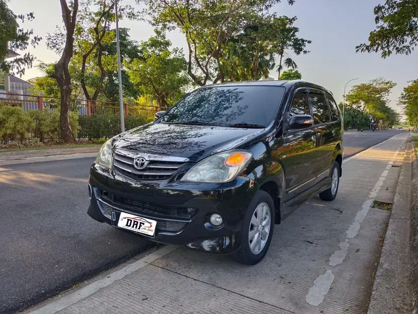 Toyota Avanza S Manual 2010 Hitam. TDP Murah!