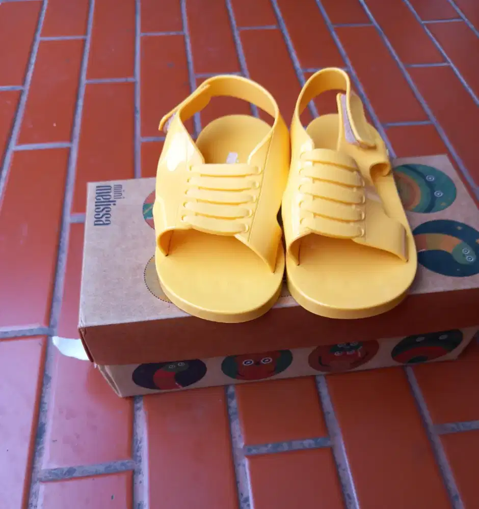 Sandal anak Mini Melissa