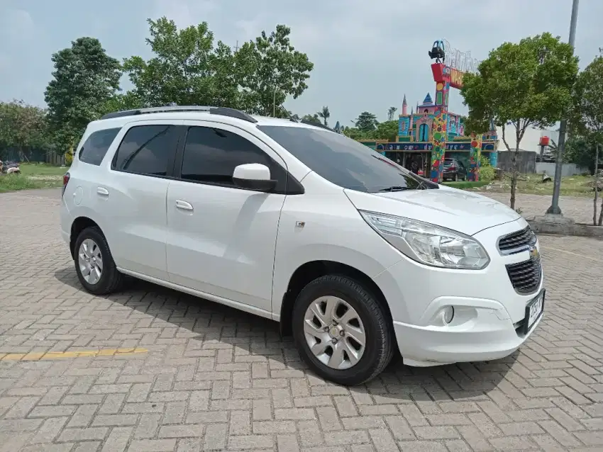 Chevrolet Spin 1.5 LTZ 2014 Matic Low KM