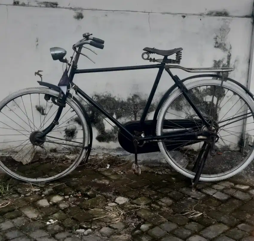 Sepeda Kuno Gazelle