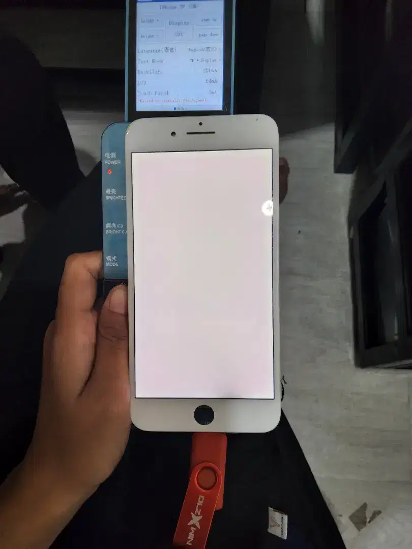 LCD IPHONE 7 PLUS ORIGINAL MINUS RETAK SELEBIHNYA NORMAL