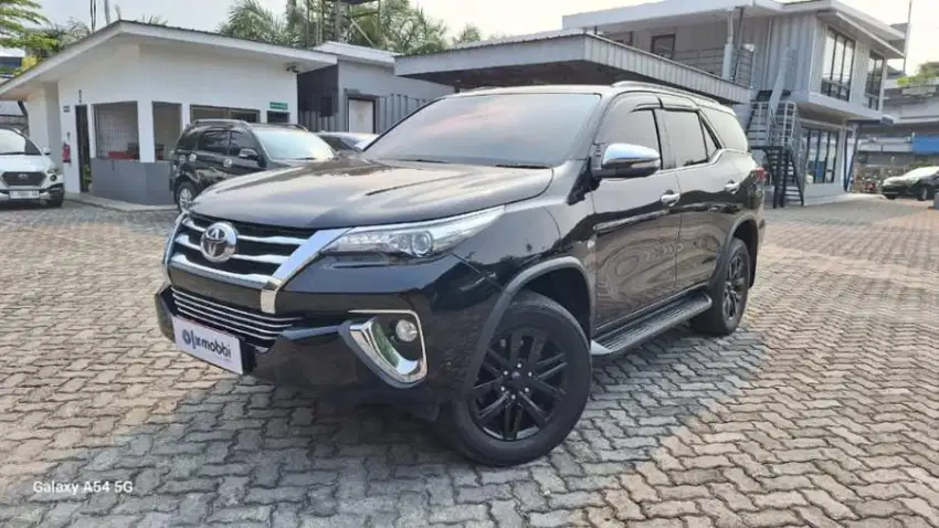 Pajak Panjang - Toyota Fortuner 2.7 4x2 SRZ Bensin-AT 2016 Hitam (KCZ)