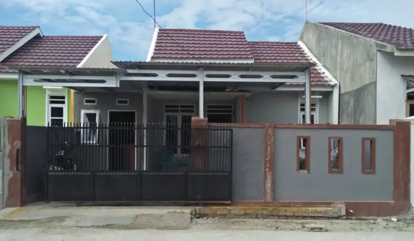 Dijual rumah full bangunan