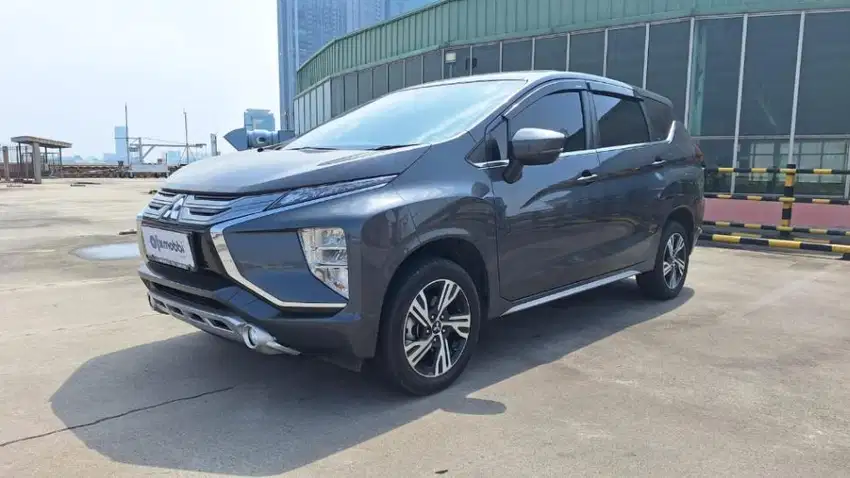 Pajak Panjang  Mitsubishi Xpander 1.5 Sport Bensin-MT 2020 Abu /