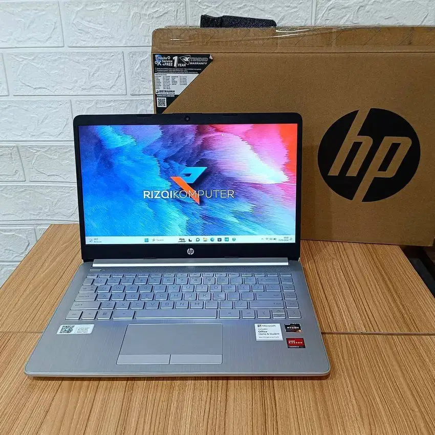 HP 14s-dk1514AU,Processor AMD Ryzen 3 3250U Ram 8GB SSD 512GB