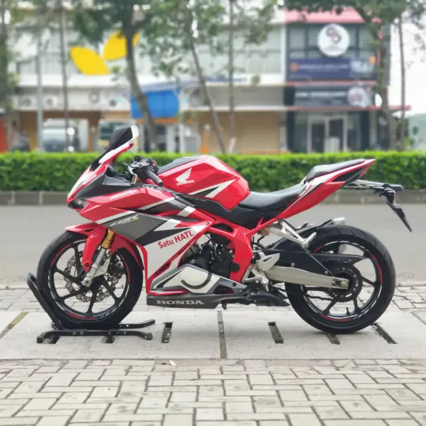 HONDA CBR 250RR ABS 2017 RED RACING LOW KM SUPER MULUS PAJAK HIDUP