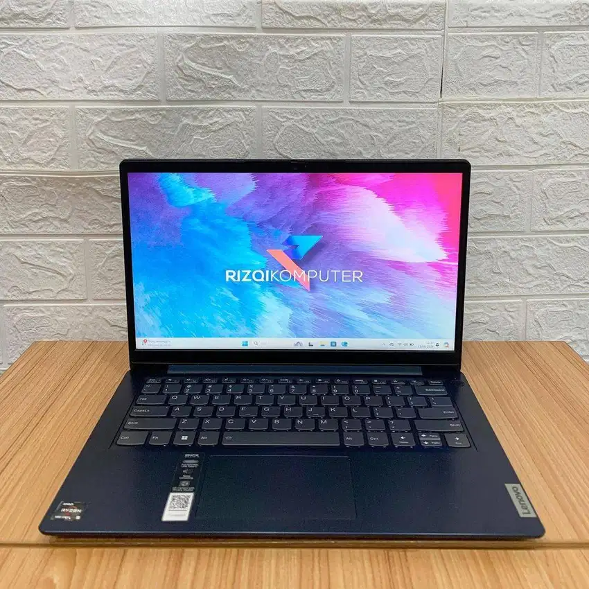 Lenovo Ideapad Slim 3 14ABA7, Processor AMD Ryzen 5 5625U Ram 8GB SSD