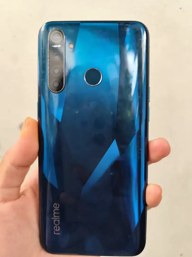 Realme 5 PRO FullSet RAM 8/128 GB Second good condition