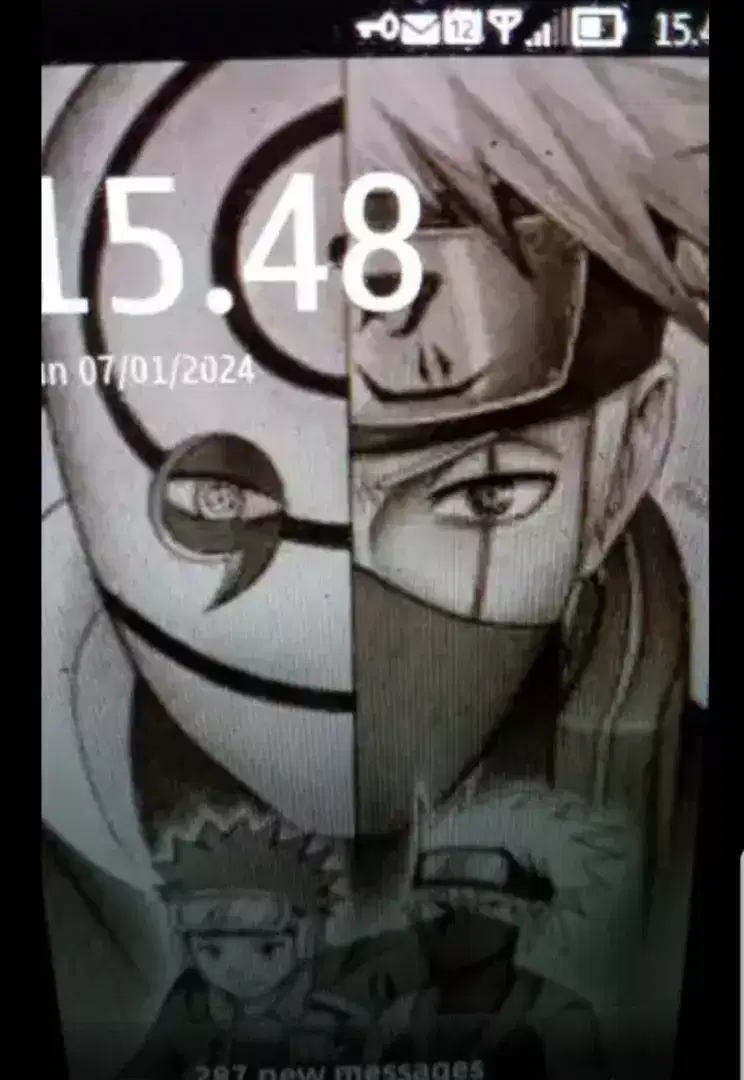 Nokia 808 pureview, with theme naruto