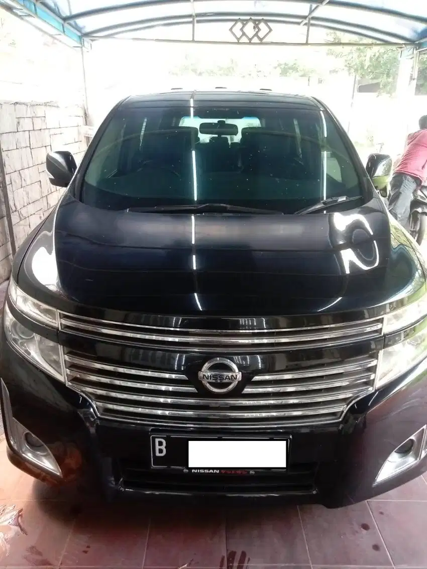 Nissan Elgrand E52 3.5 Tahun 2011 Pribadi, Low KM, Full Ori, Tax On.