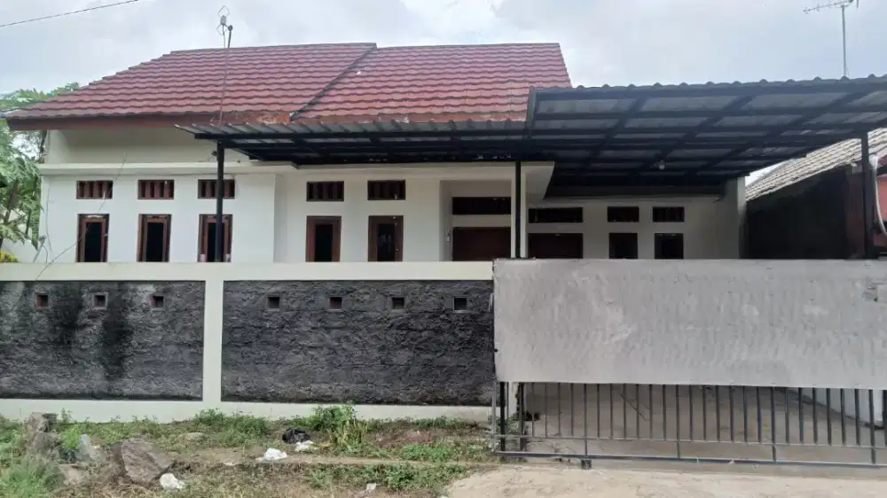 Rumah disewakan di selokan Sidomoyo