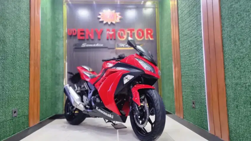 Kawasaki Ninja 250 fi thn 2015. Mulus