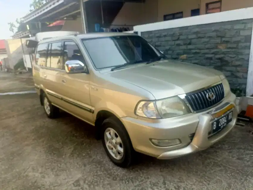 Kijang LGX 1,8 fi