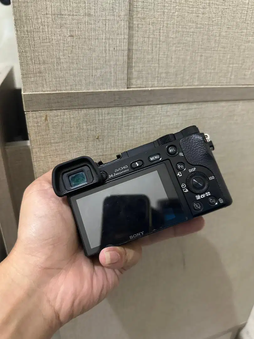 Bodi Sony a6000 sc 10rb mulus