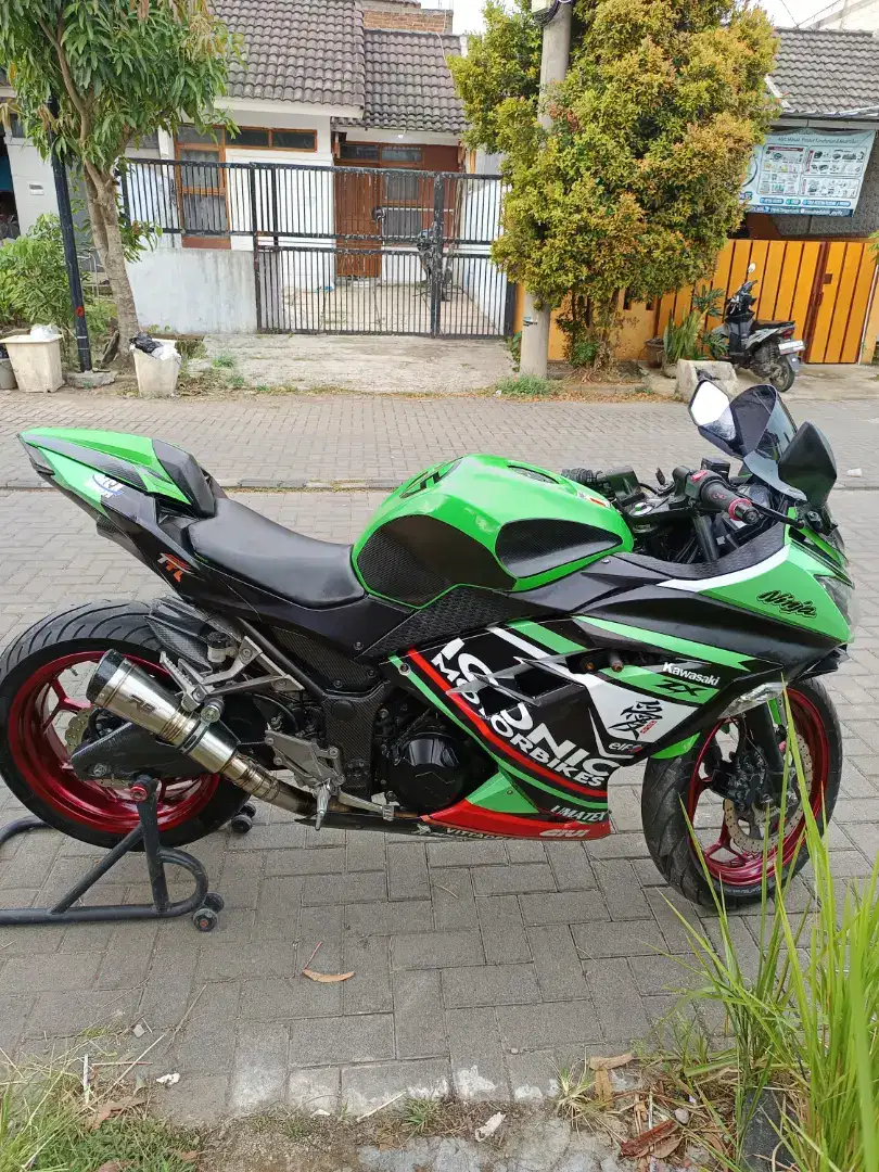 Ninja 250 FI ABS Spesial Edition