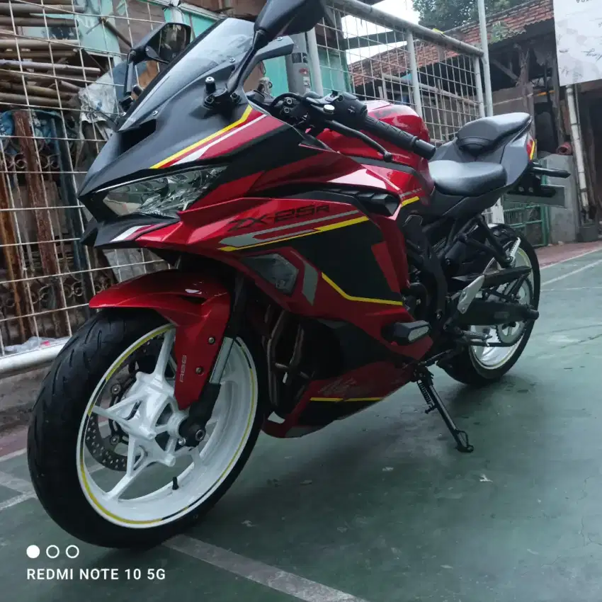 ZX25R new merah menyalah