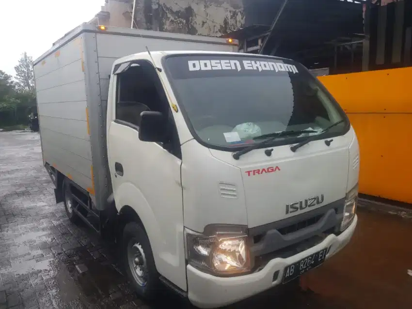 Traga Box 2.5 Diesel Th.2022 Bln.8 AB Yogya, Euro 2, Kondisi Istimewa