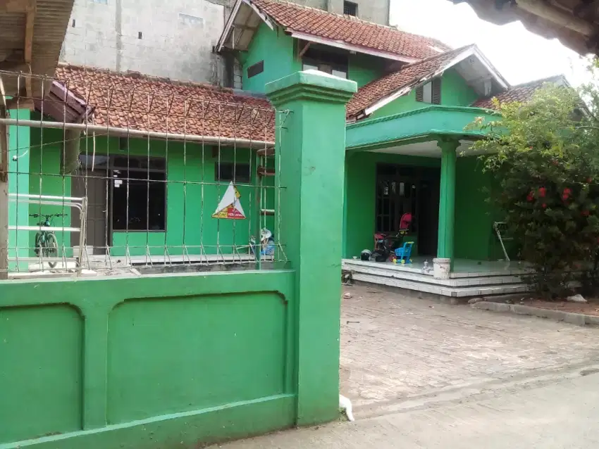 RUMAH KAMPUNG DIJUAL