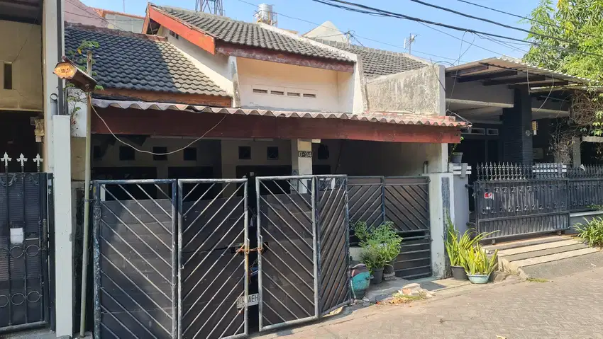 Dijual Cepat Rumah Semolowaru Elok Milik Pribadi